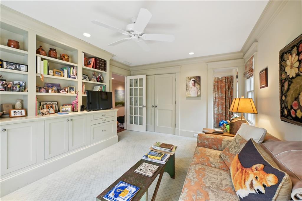 17 Demorest Avenue NE