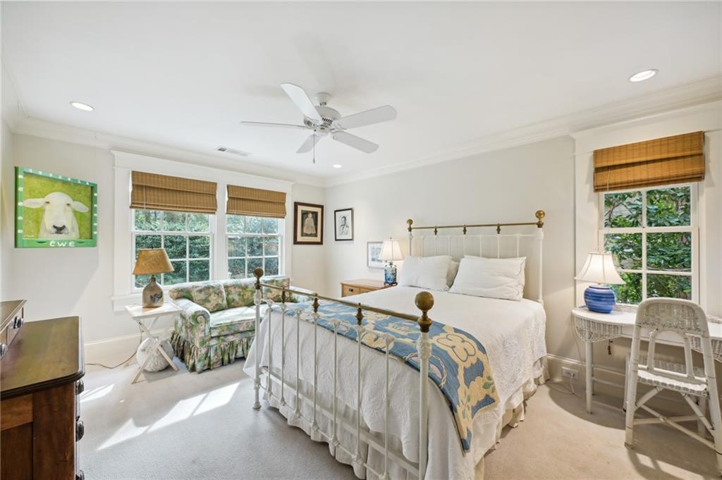 17 Demorest Avenue NE