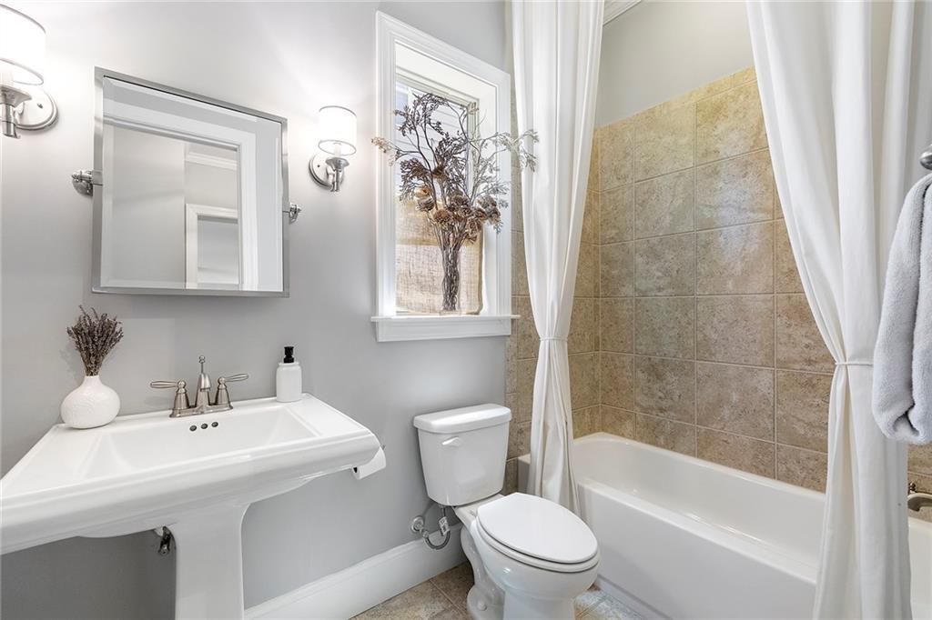 2633 Parks Edge Drive SE