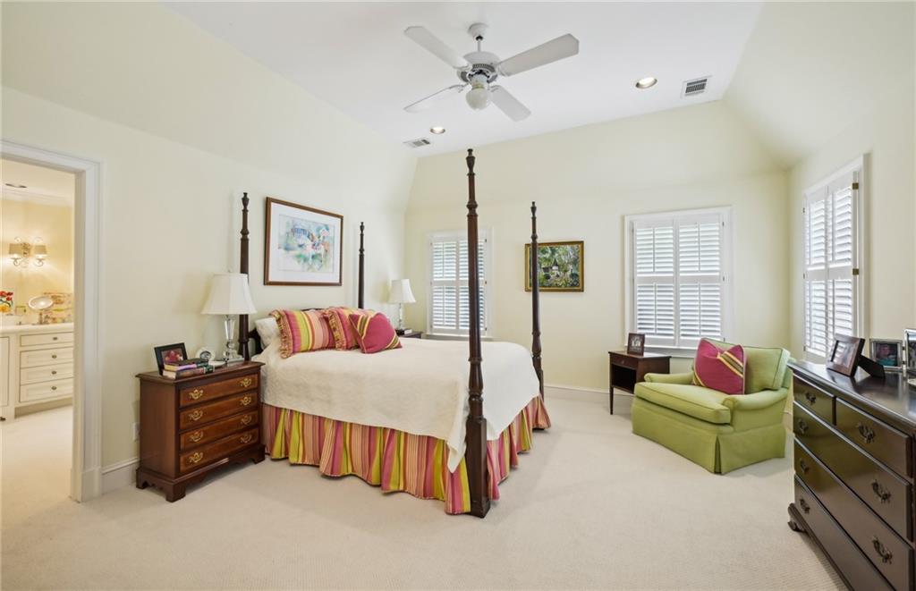 1132 Brookhaven Row NE