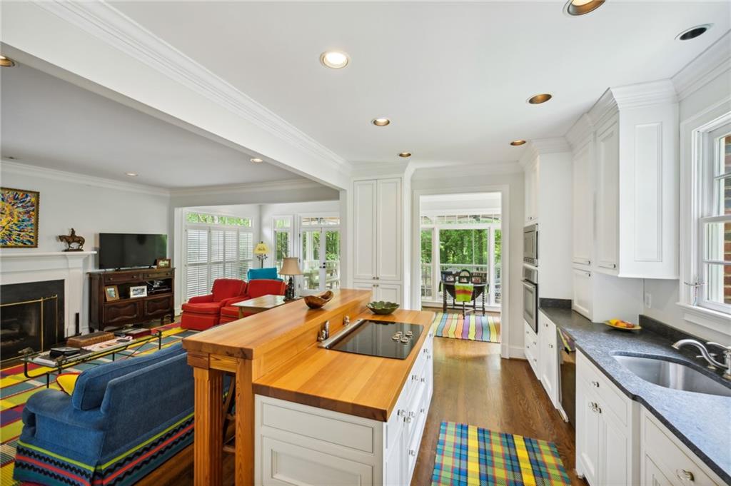 1132 Brookhaven Row NE