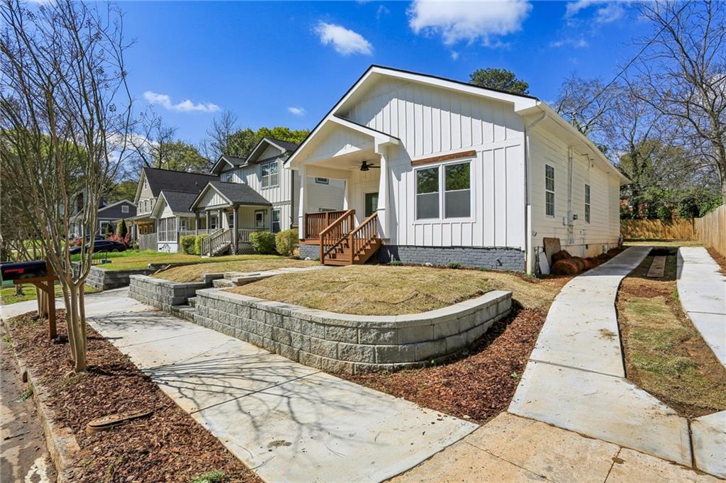 217 Laurel Avenue SW