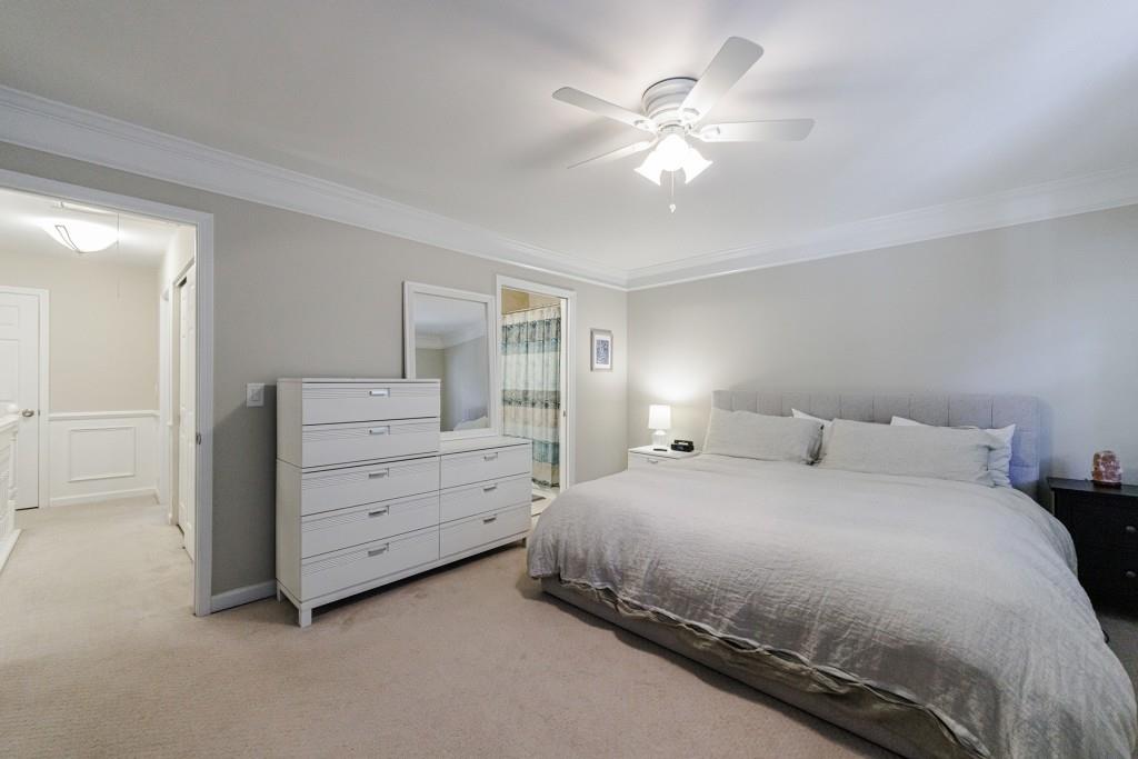 528 Woodbridge Hollow Court NE