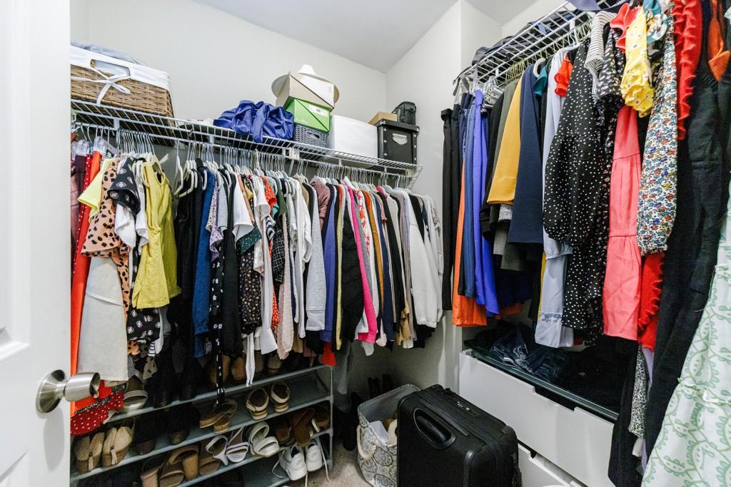 528 Woodbridge Hollow Court NE