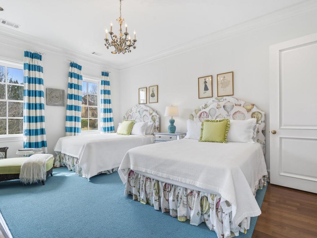 565 Chestnut Rose Lane