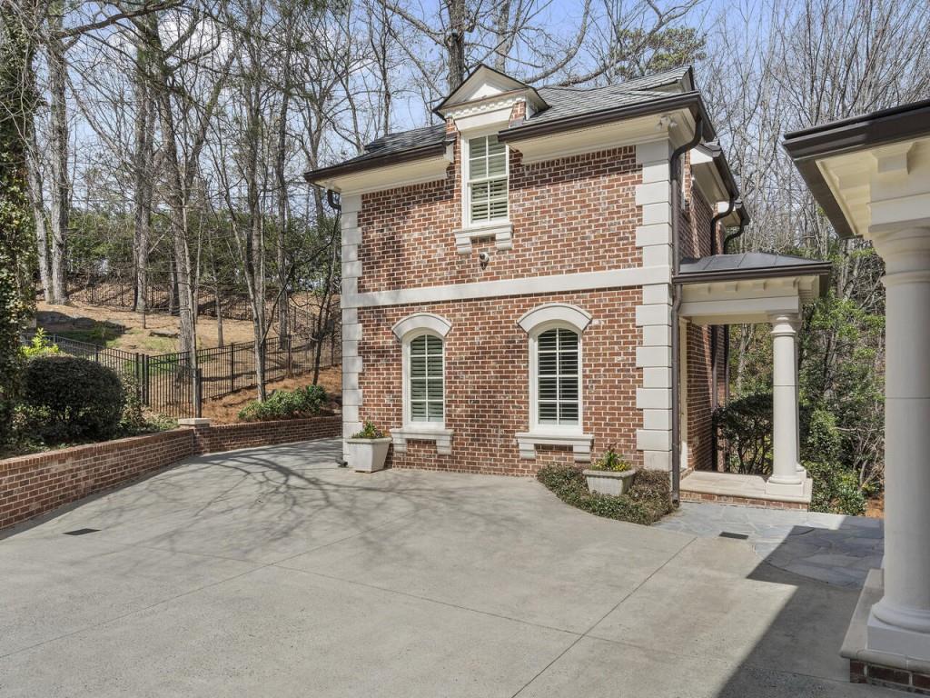 565 Chestnut Rose Lane