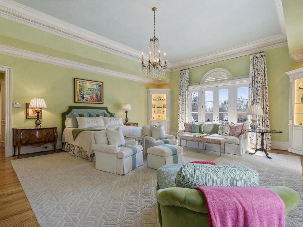 565 Chestnut Rose Lane