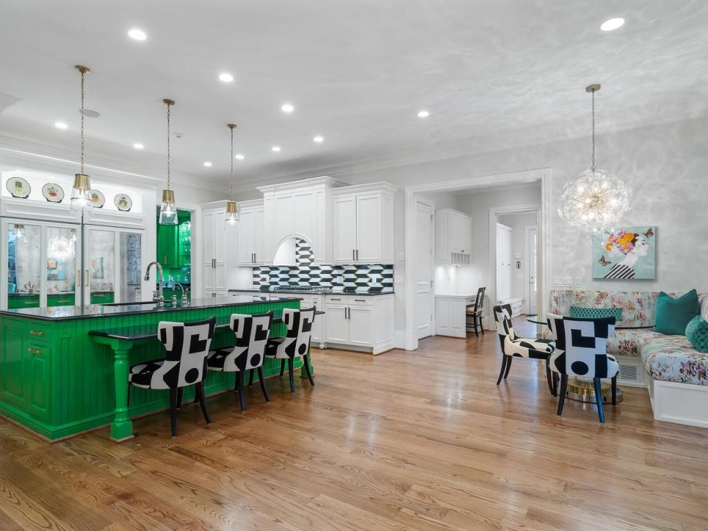 565 Chestnut Rose Lane