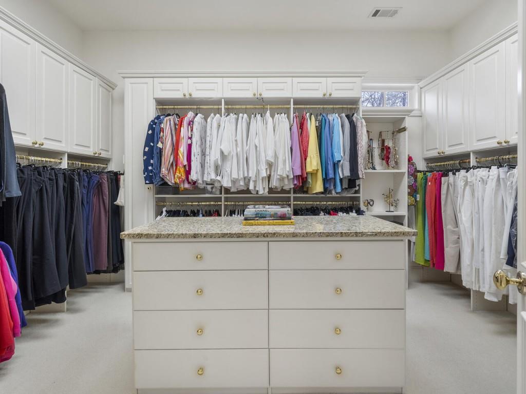 565 Chestnut Rose Lane