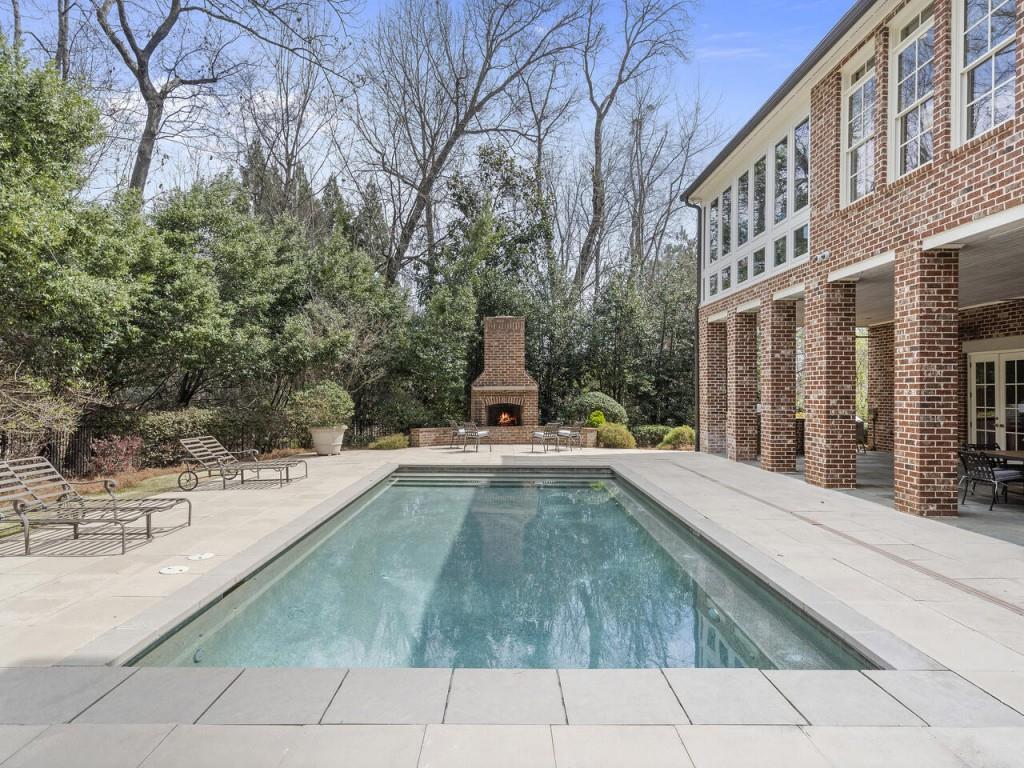 565 Chestnut Rose Lane