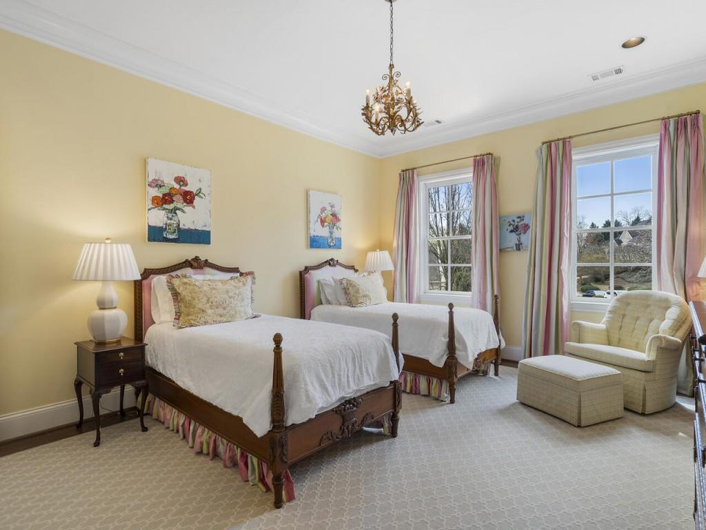 565 Chestnut Rose Lane