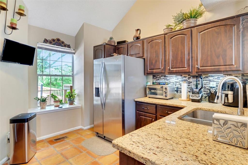 2233 Goodwood Boulevard SE