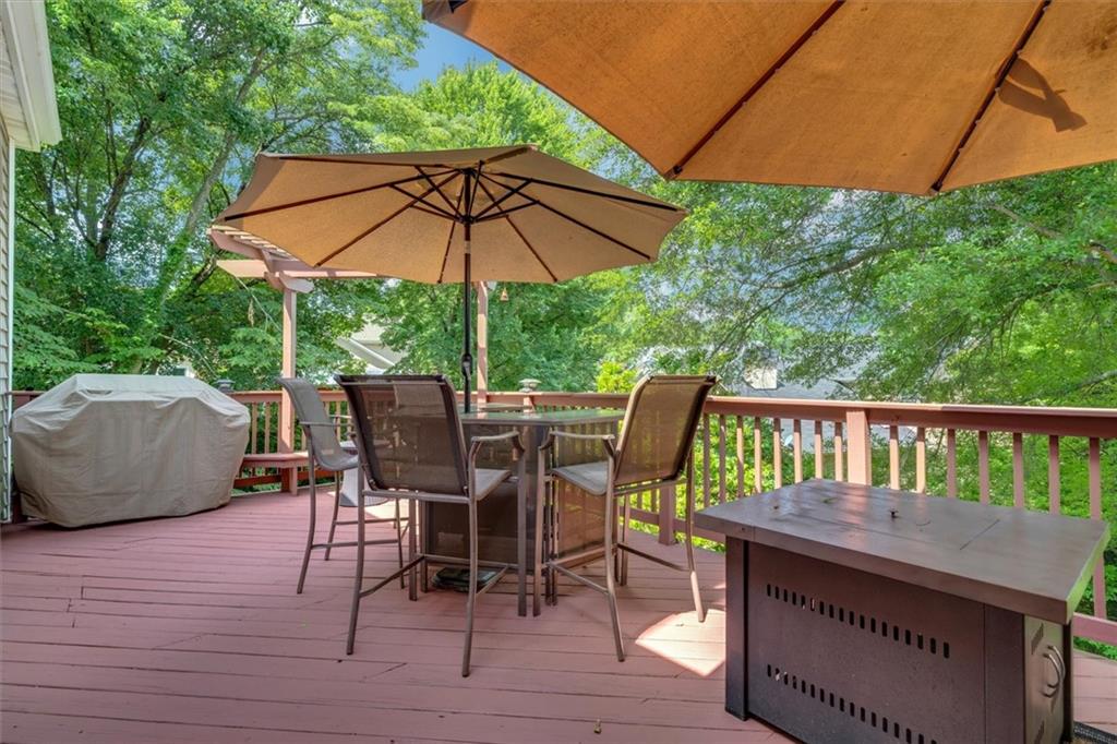 2233 Goodwood Boulevard SE