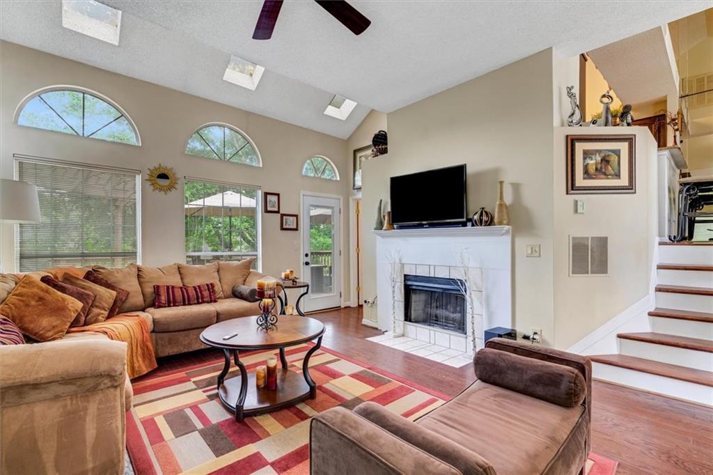 2233 Goodwood Boulevard SE