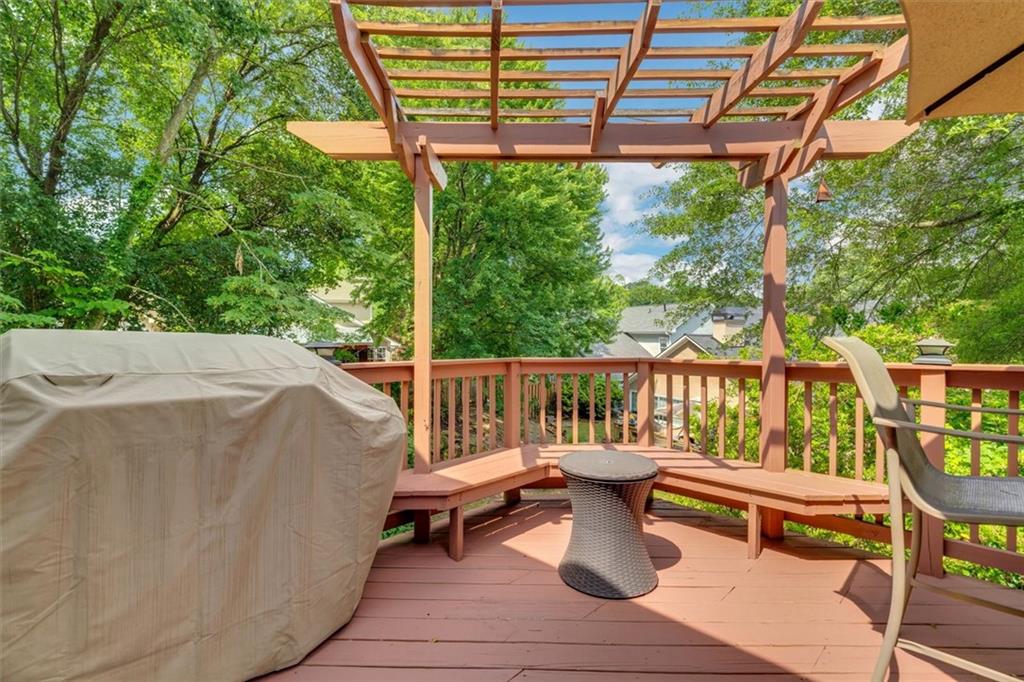 2233 Goodwood Boulevard SE