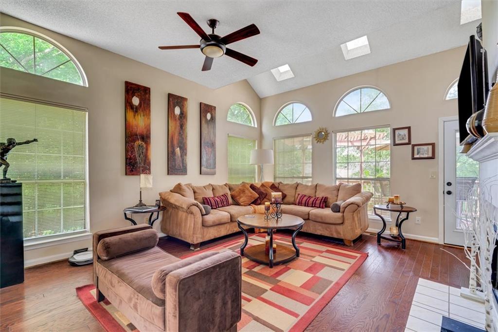 2233 Goodwood Boulevard SE