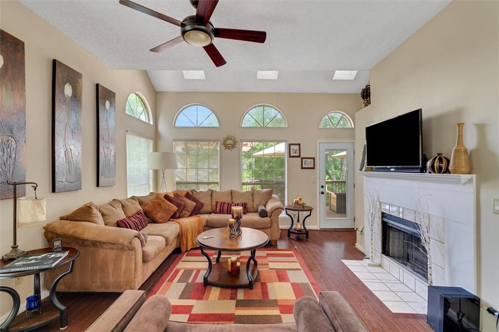 2233 Goodwood Boulevard SE