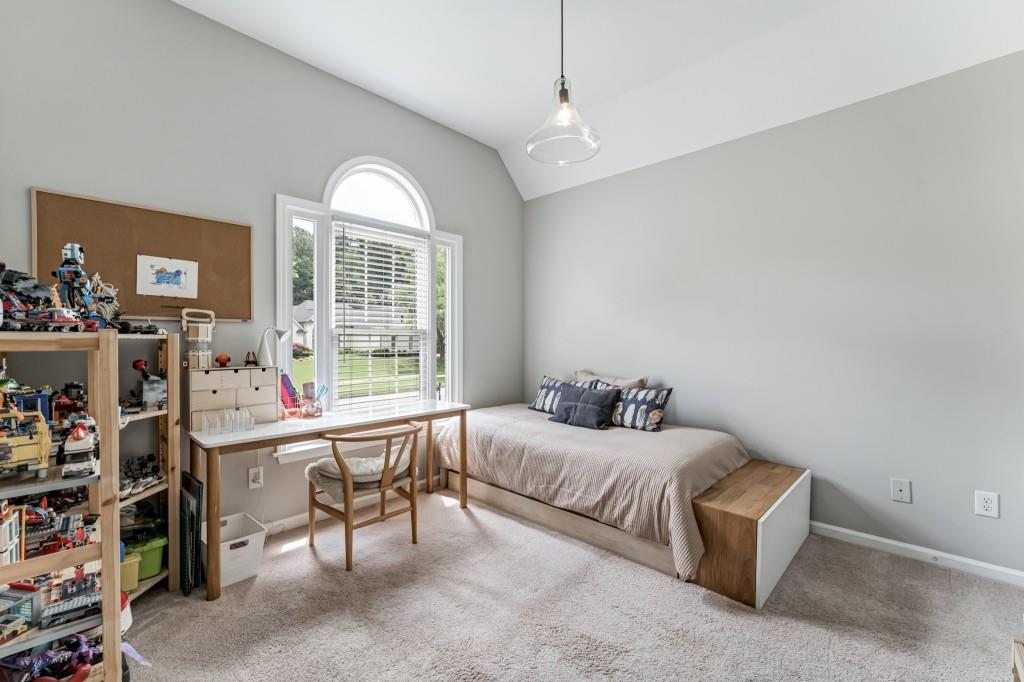 4045 Bridle Ridge Drive