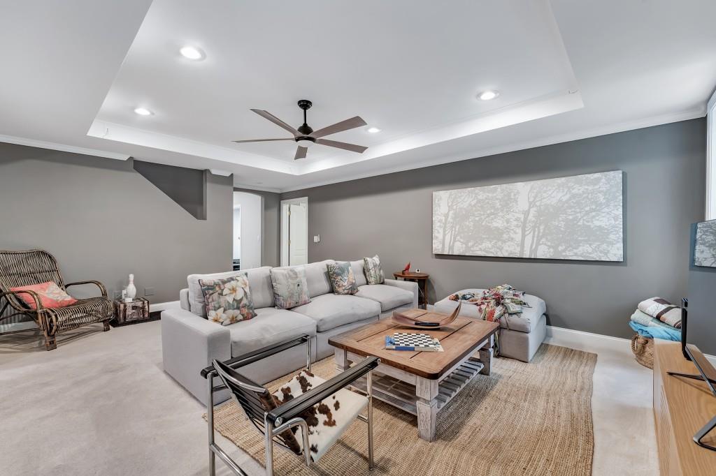 4045 Bridle Ridge Drive