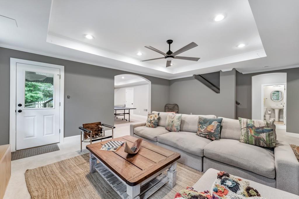 4045 Bridle Ridge Drive