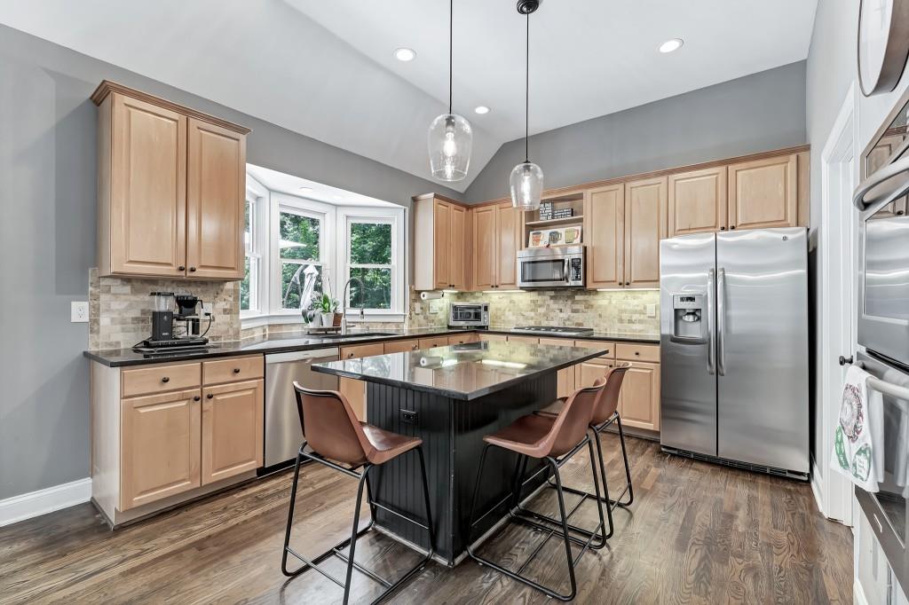 4045 Bridle Ridge Drive