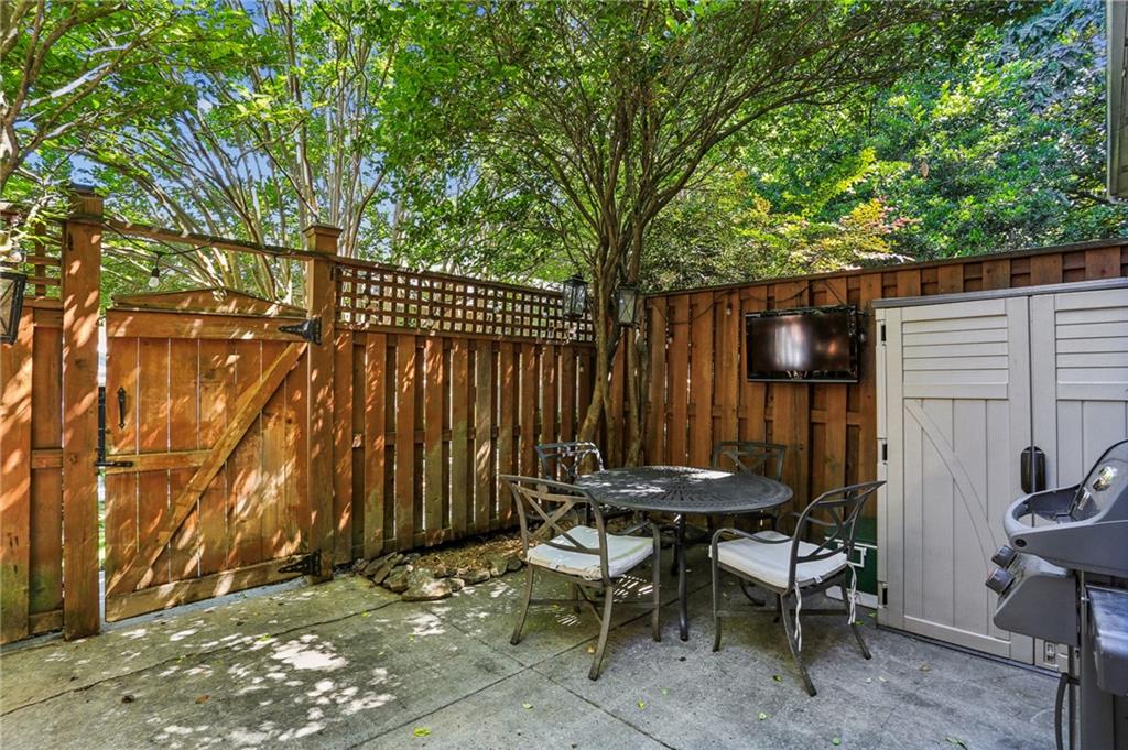 1101 Collier Road NW Unit E4