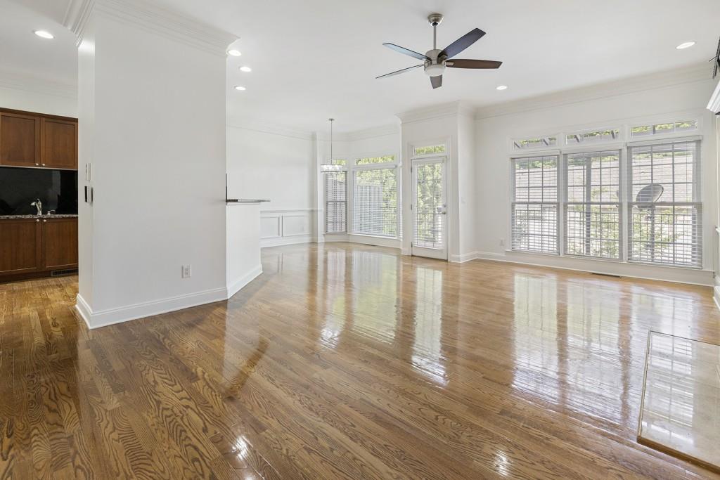 5444 Wentworth Street Unit 5444