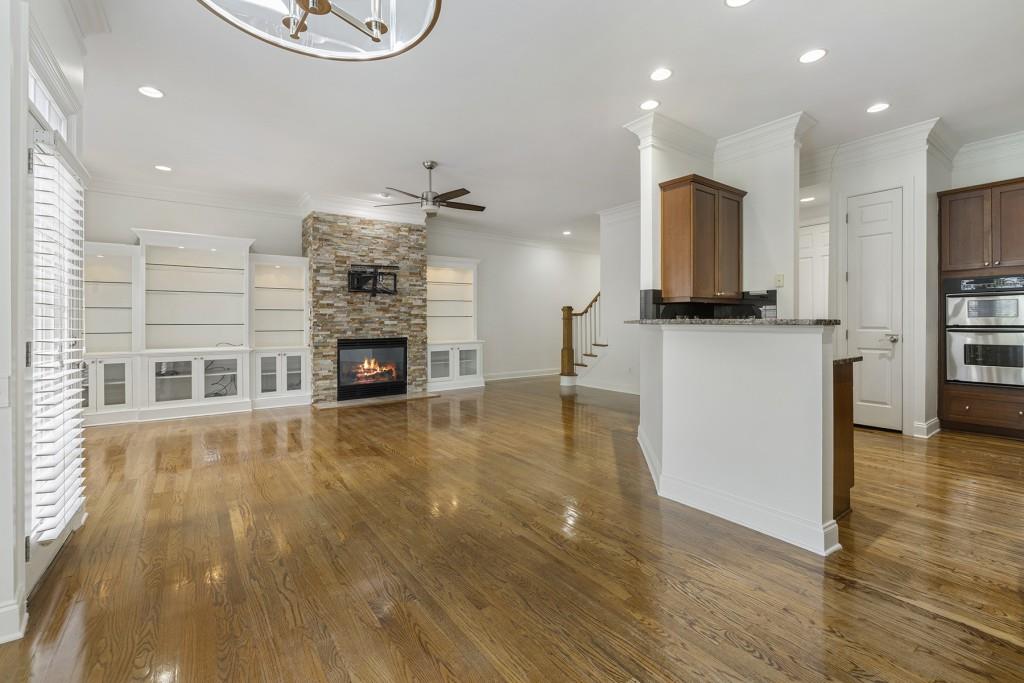 5444 Wentworth Street Unit 5444