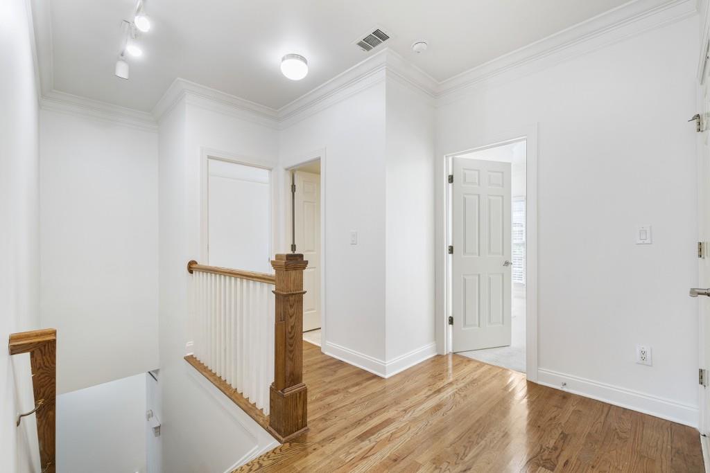 5444 Wentworth Street Unit 5444