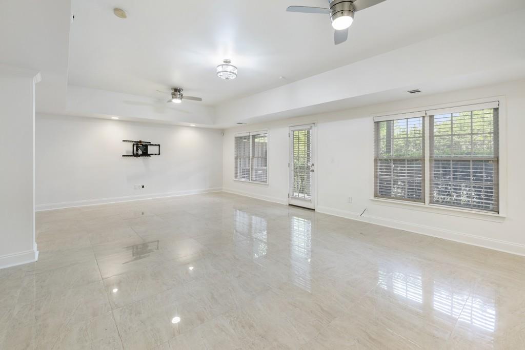 5444 Wentworth Street Unit 5444