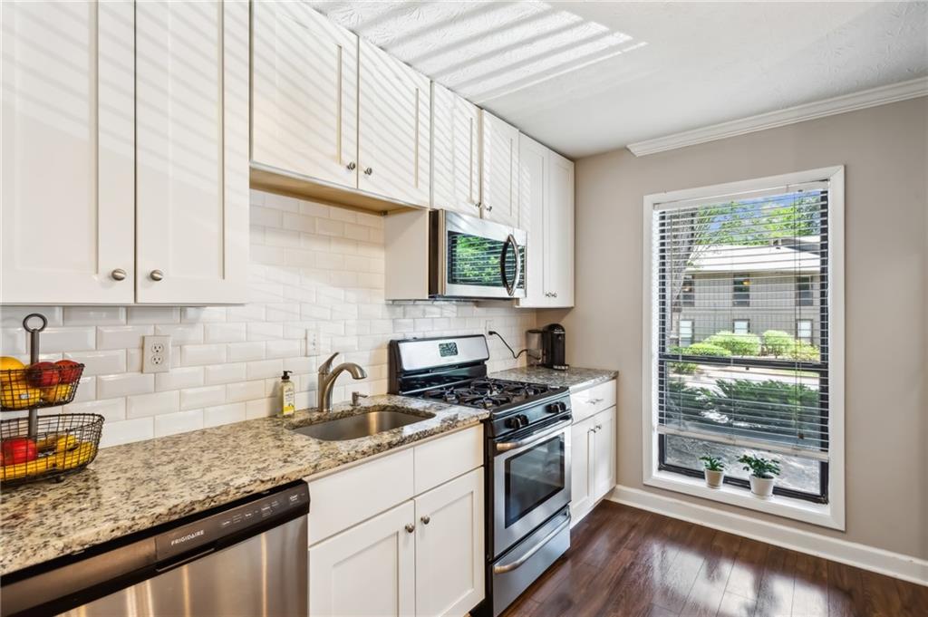 1108 Cumberland Court SE