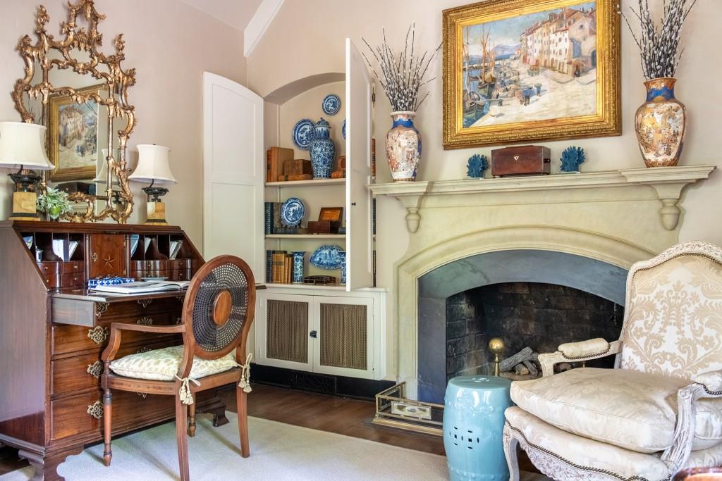 382 Brentwood Drive NE