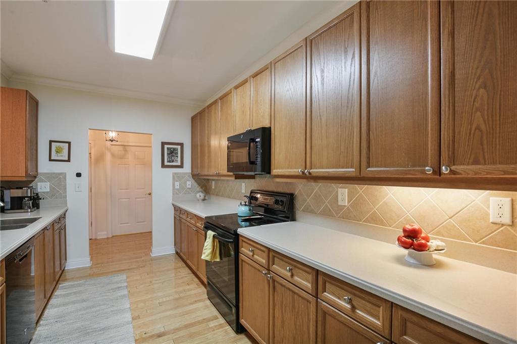 5415 Northland Drive Unit 304