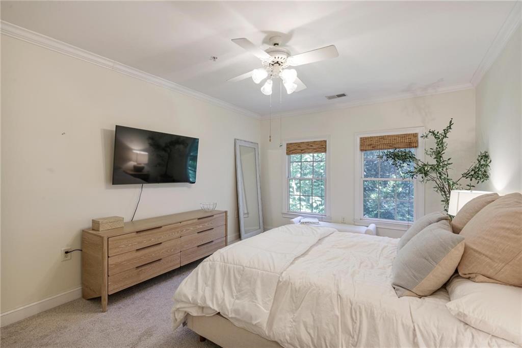 5415 Northland Drive Unit 304