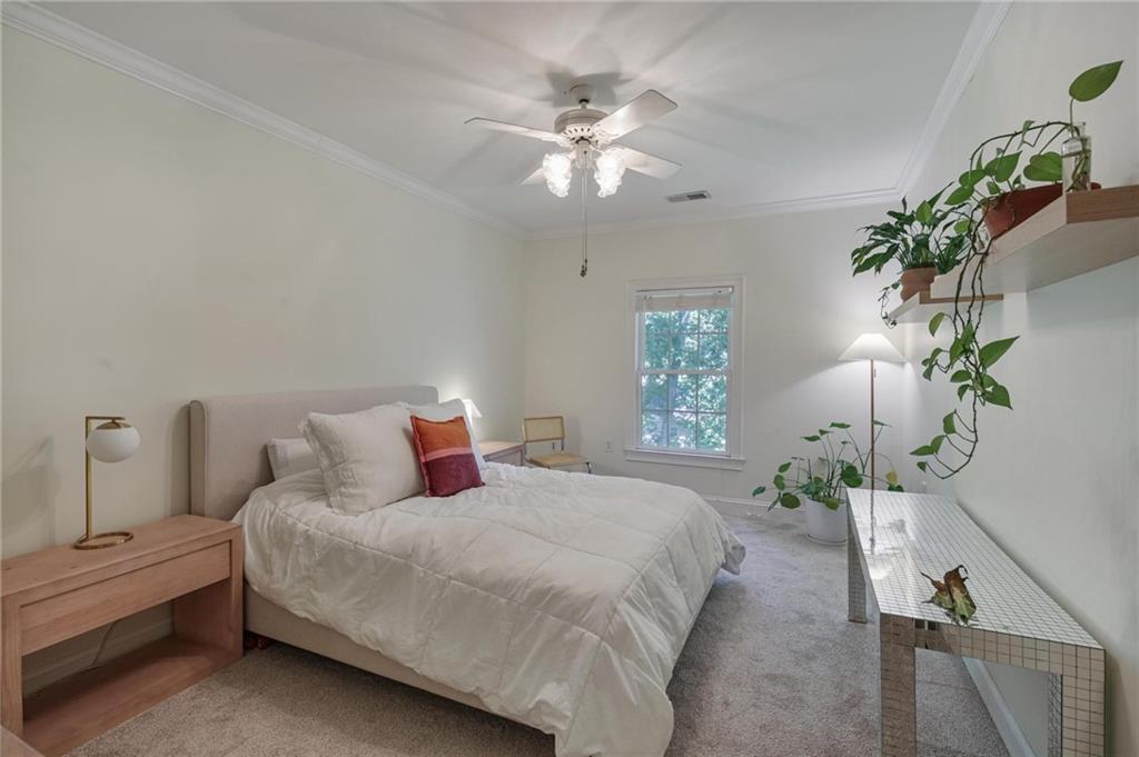 5415 Northland Drive Unit 304