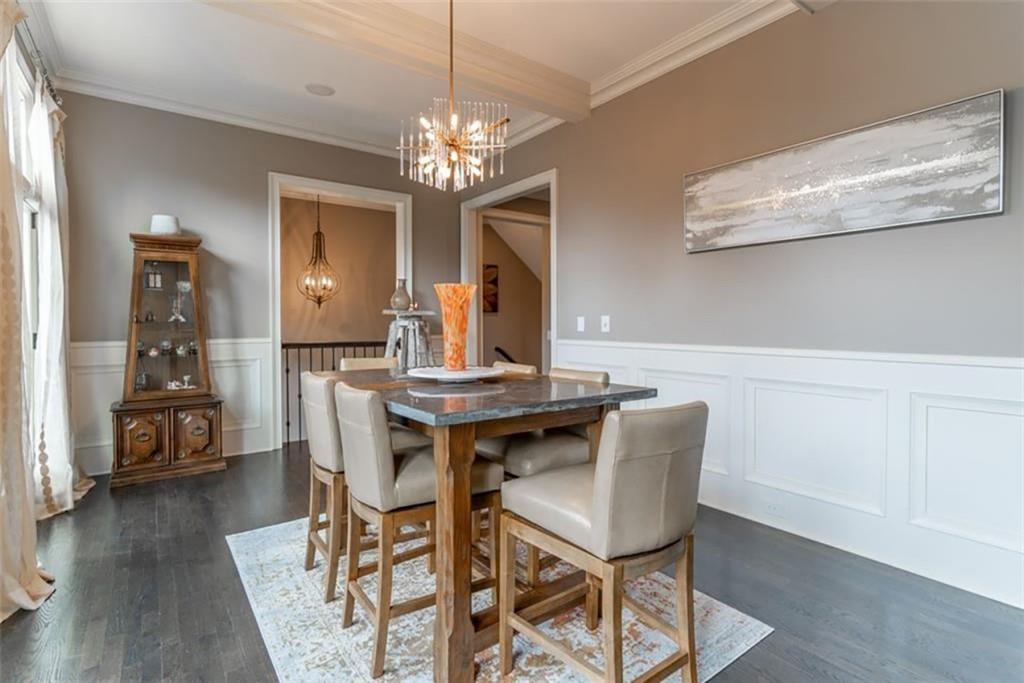 1021 E Paces Court NE