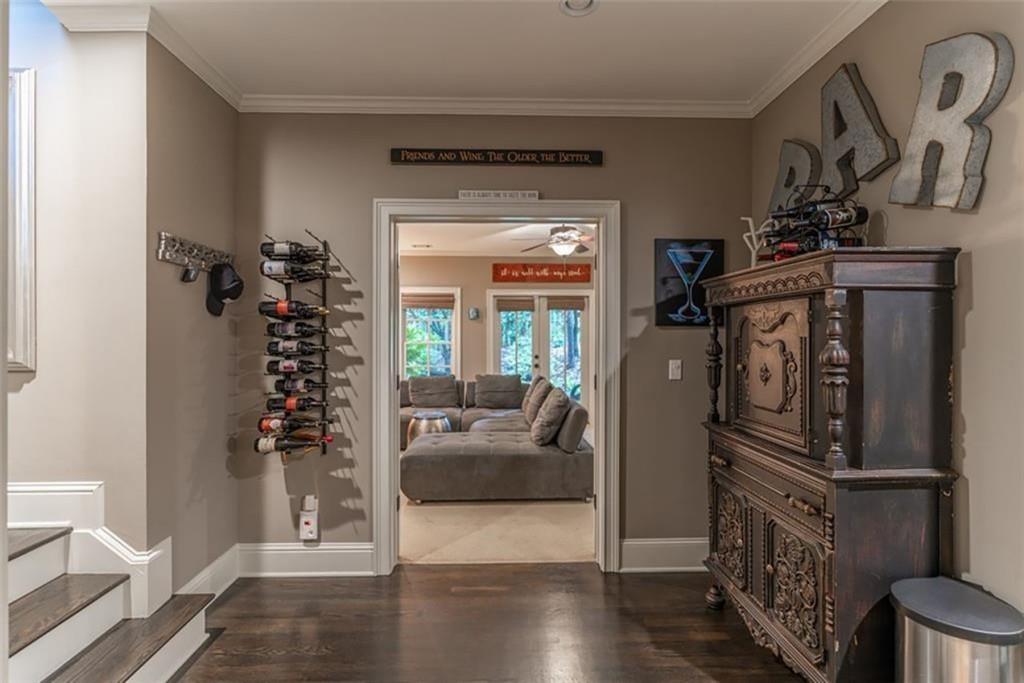 1021 E Paces Court NE