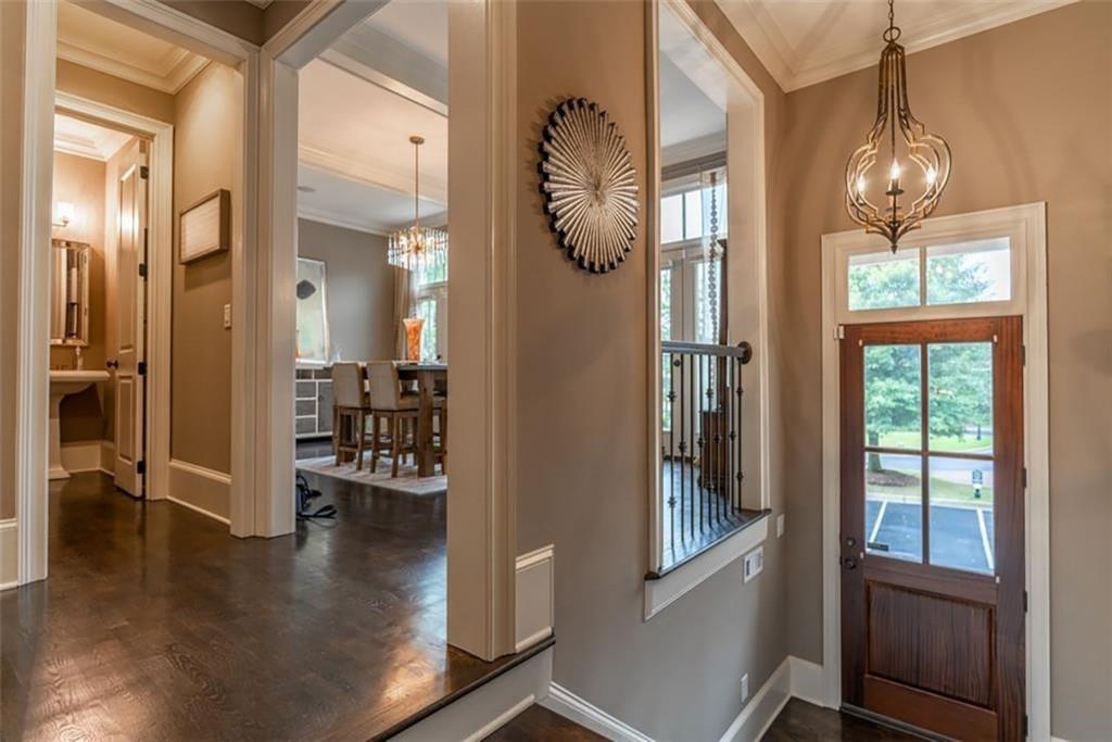 1021 E Paces Court NE