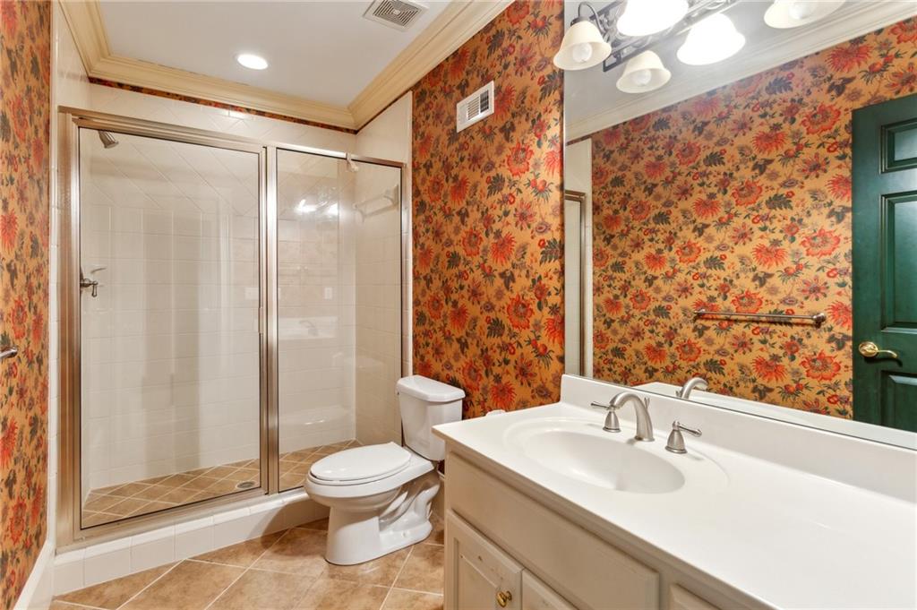 4833 Rivercliff Drive