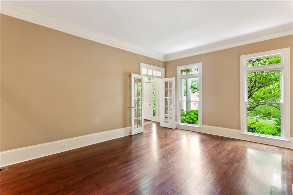 4833 Rivercliff Drive