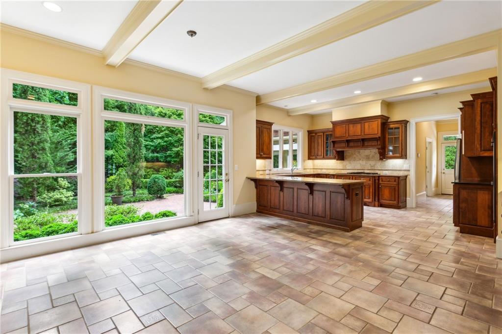 4833 Rivercliff Drive