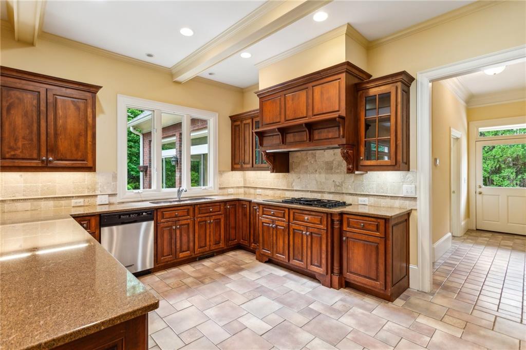 4833 Rivercliff Drive