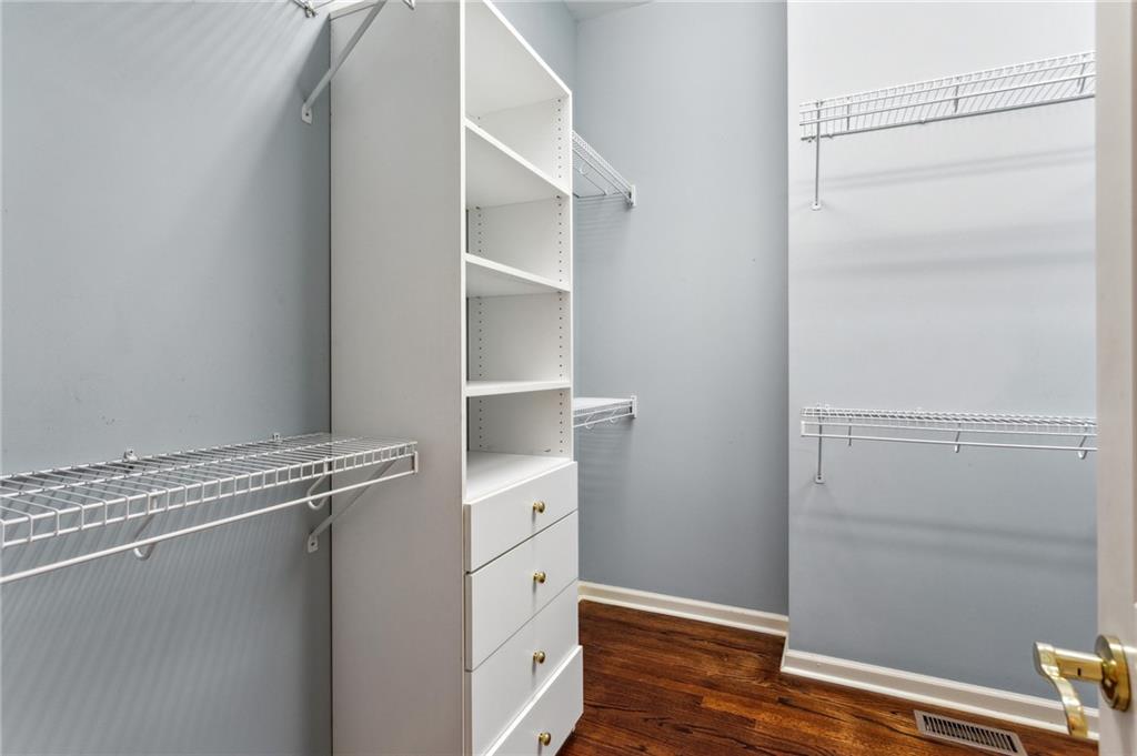 4833 Rivercliff Drive