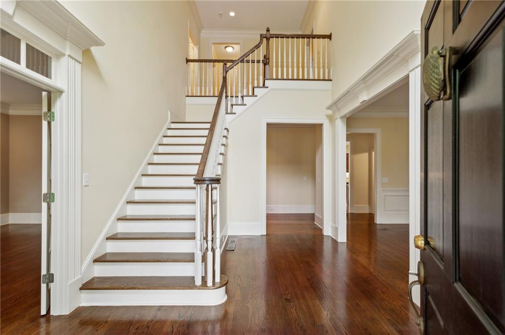 4833 Rivercliff Drive