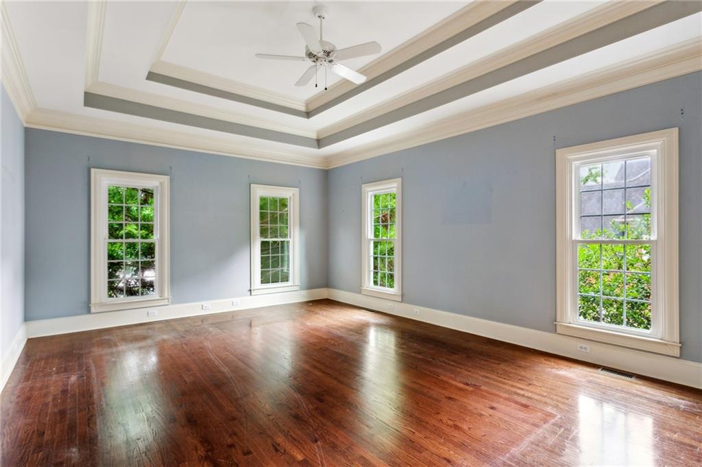 4833 Rivercliff Drive