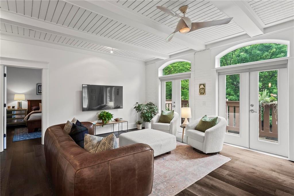 1872 Gordon Manor NE Unit 208