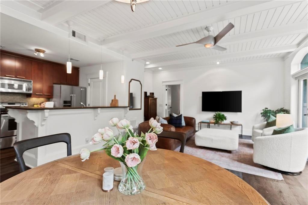 1872 Gordon Manor NE Unit 208