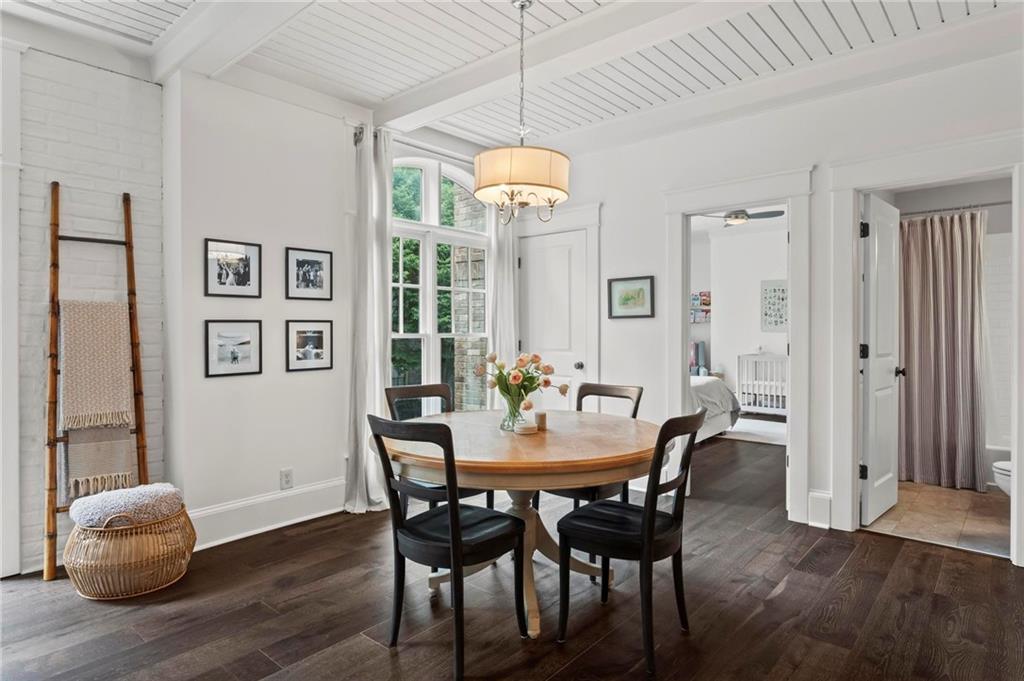 1872 Gordon Manor NE Unit 208