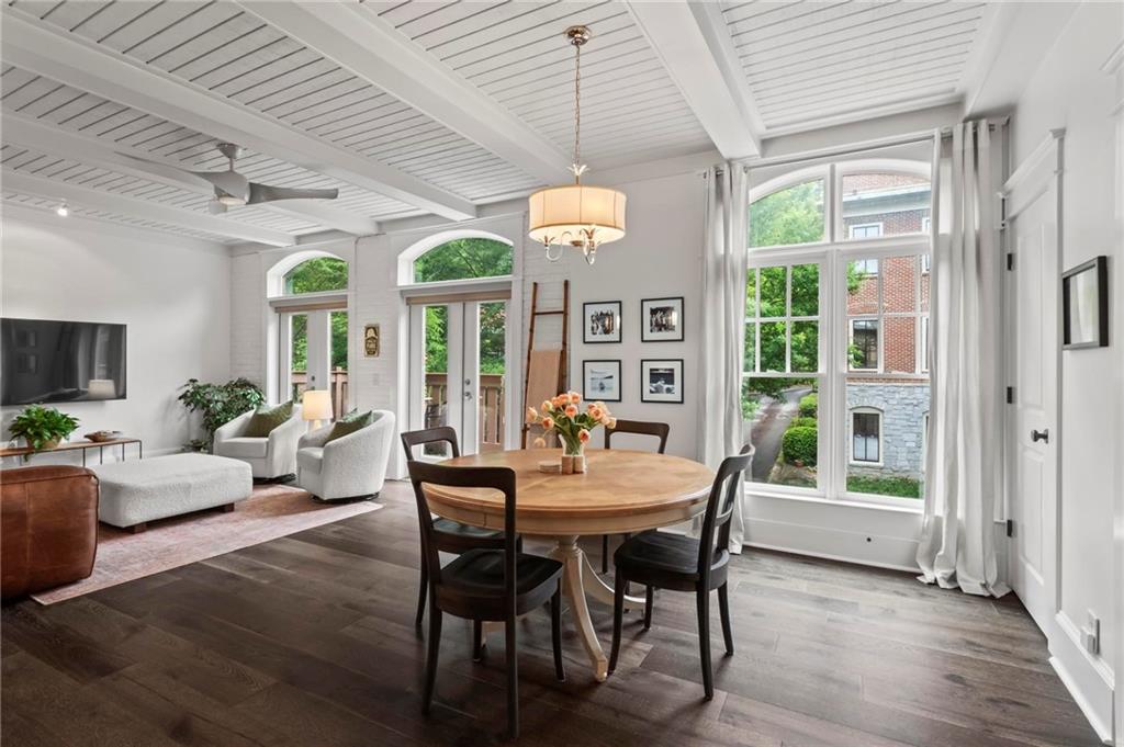 1872 Gordon Manor NE Unit 208