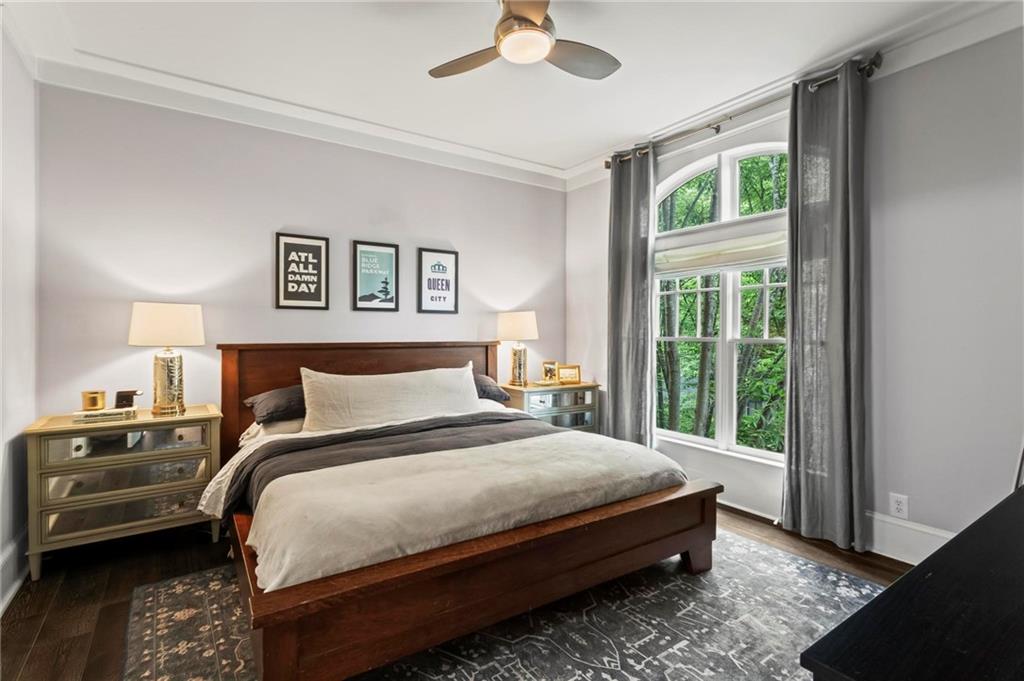 1872 Gordon Manor NE Unit 208